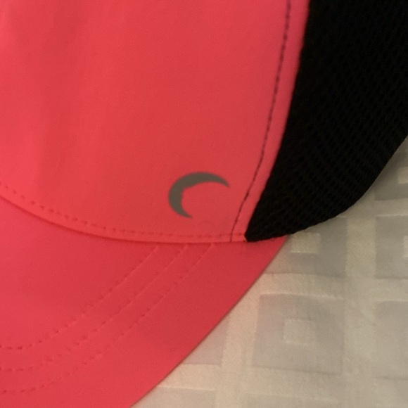 Zyia active ball hat Pink and Black Cap - Picture 2 of 4